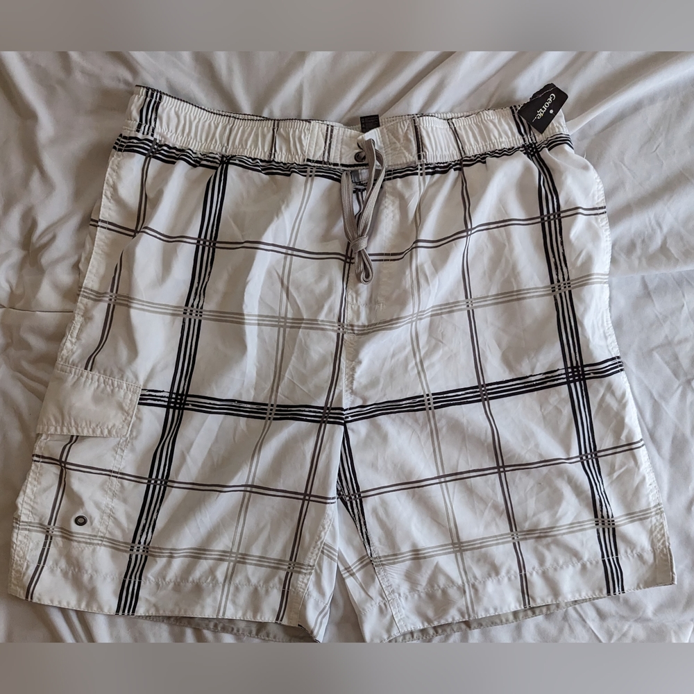 George Swim Trunks White and Black Men's Large New With Tags